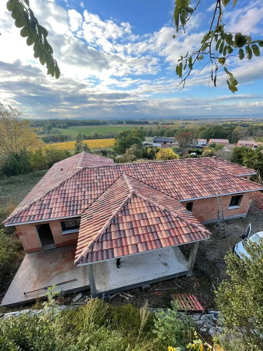 Réalisation de la toiture d'une maison individuelle sur la commune de Cadalen